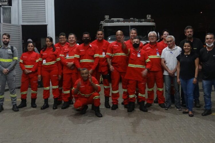 Corpo de Bombeiros faz simulação de incêndio na FIB
